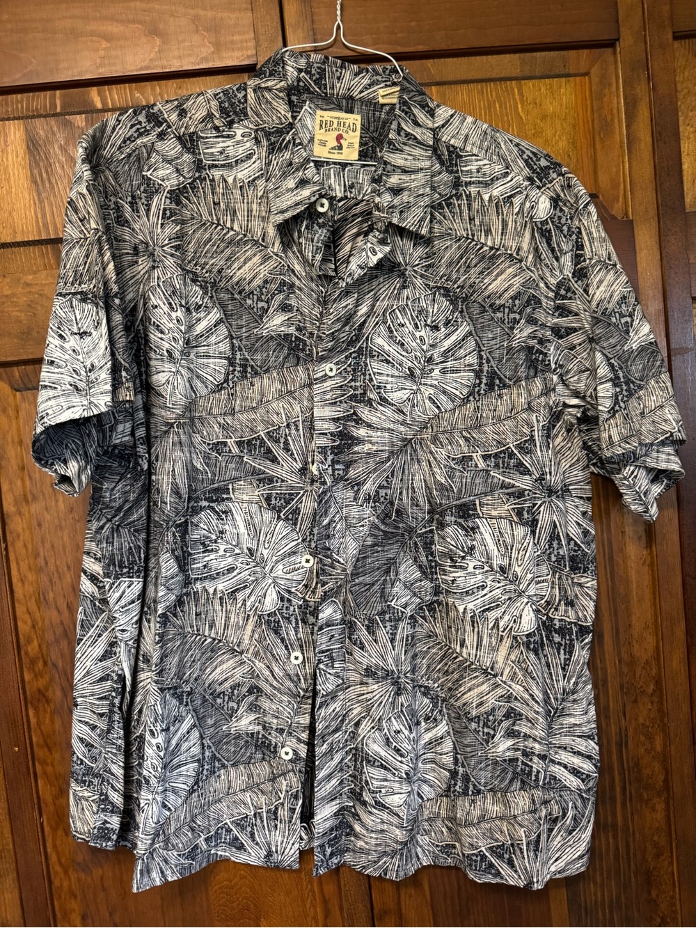 RedHead Black & White Tropical Leaf Print Short-Sleeve Button-Up Shirt